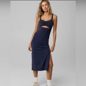 OFFLINE By Aerie Real Me XTRA Night Out Keyhole Midi Dress